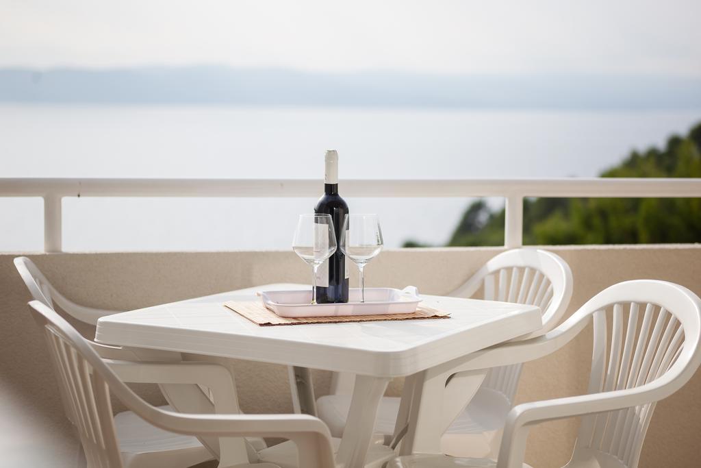 New Gallery Apartment With Beautiful View Baska Voda Luaran gambar