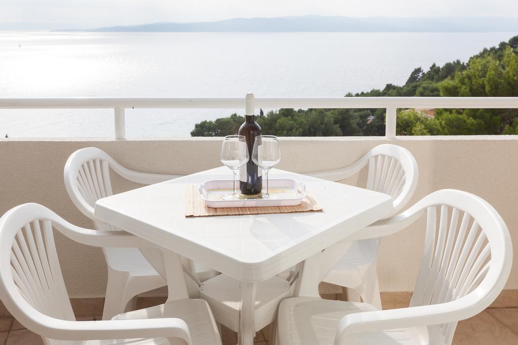 New Gallery Apartment With Beautiful View Baska Voda Luaran gambar