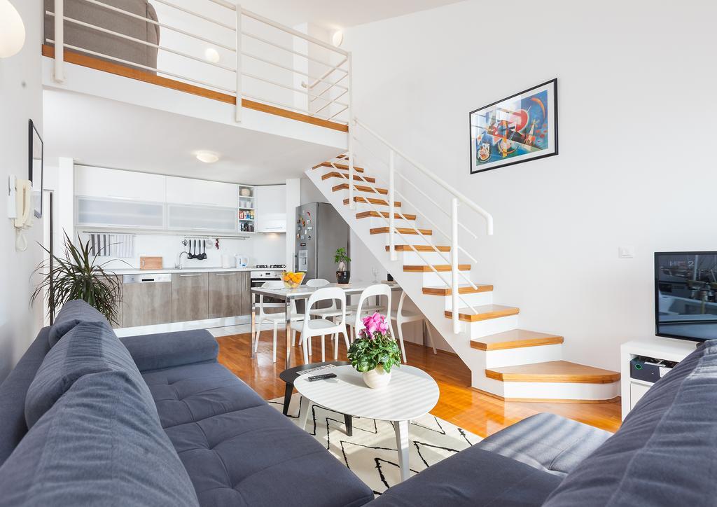 New Gallery Apartment With Beautiful View Baska Voda Luaran gambar