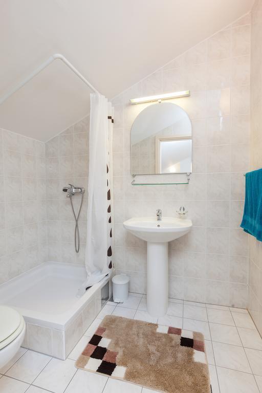 New Gallery Apartment With Beautiful View Baska Voda Luaran gambar